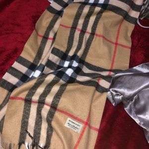 Burberry Nova Check Scarf